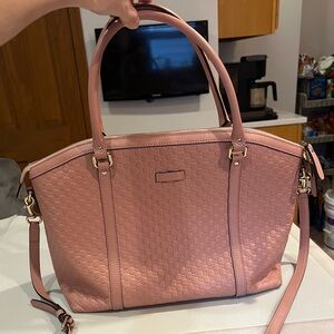 Gucci Microguccissima Large Dome Crossbody Soft Pink